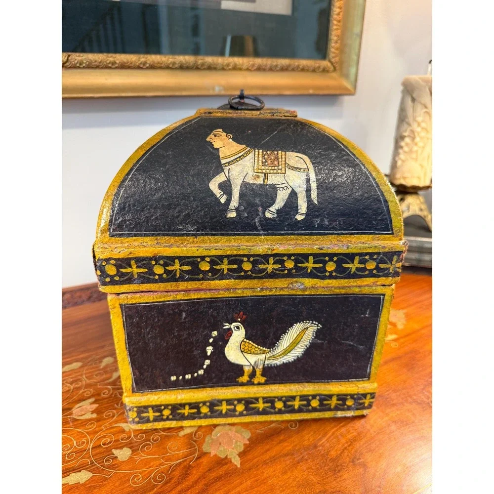 The Unbranded Brand vintage indian